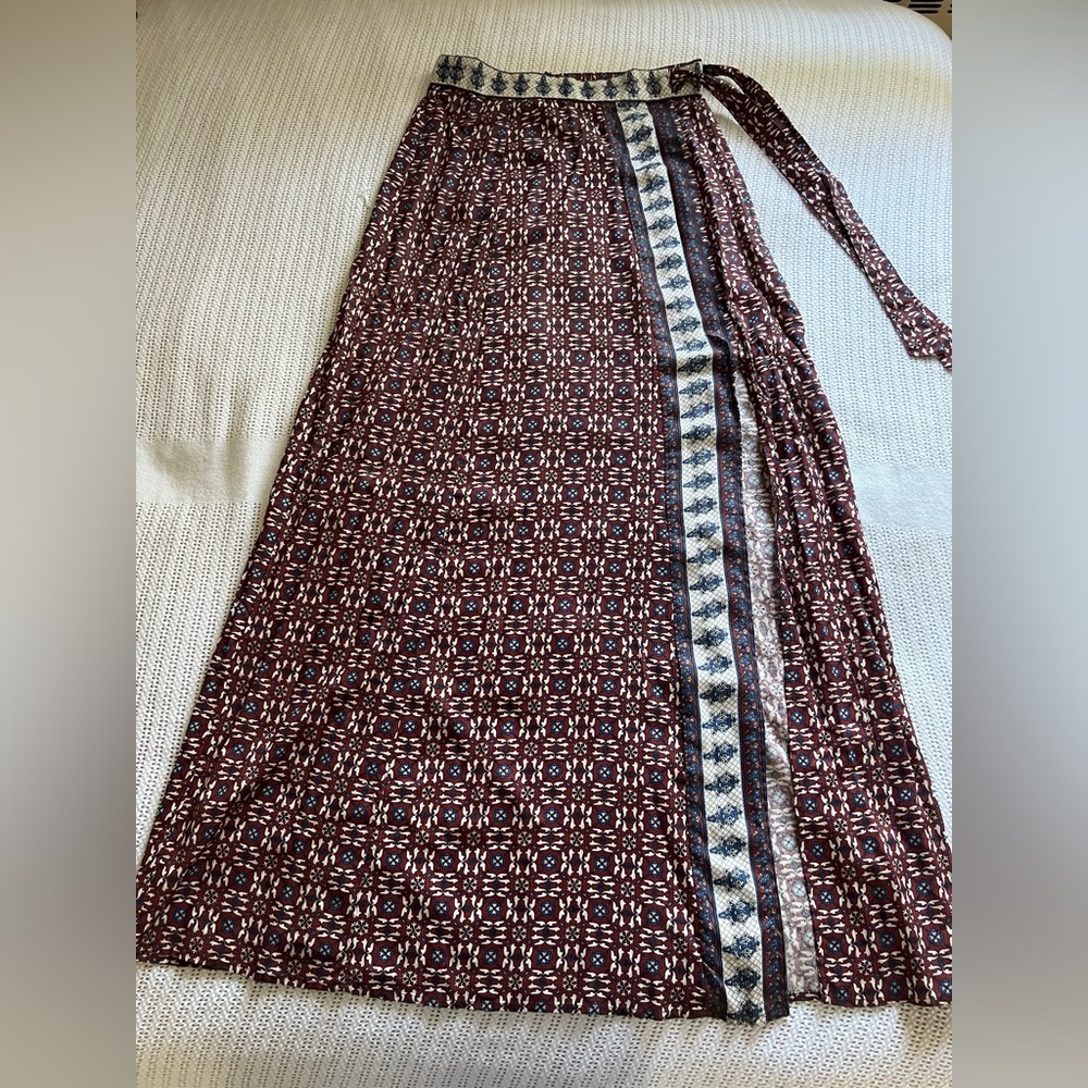 Full Tilt Maroon Patterned Maxi Skirt with Contrast Trim